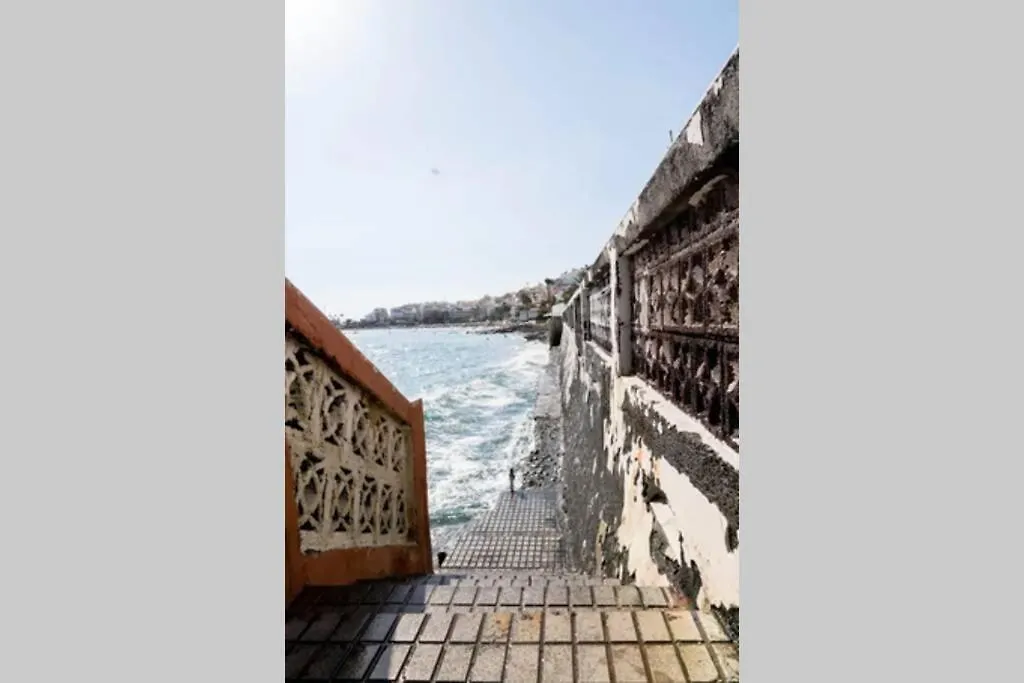 Theatre Box: Ocean Balcony & Stairs To The Sea Apartment Arona
